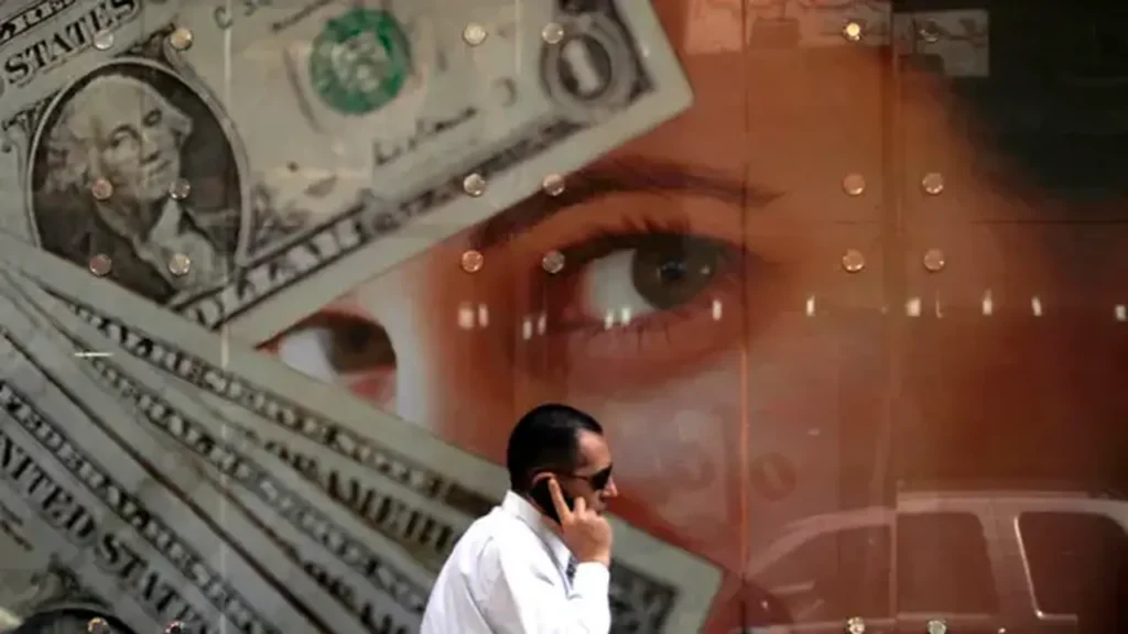 حقيقة تطبيق التجاوز.. وزارة الاتصالات توضح موقف الهواتف المستوردة من الضريبة في مصر